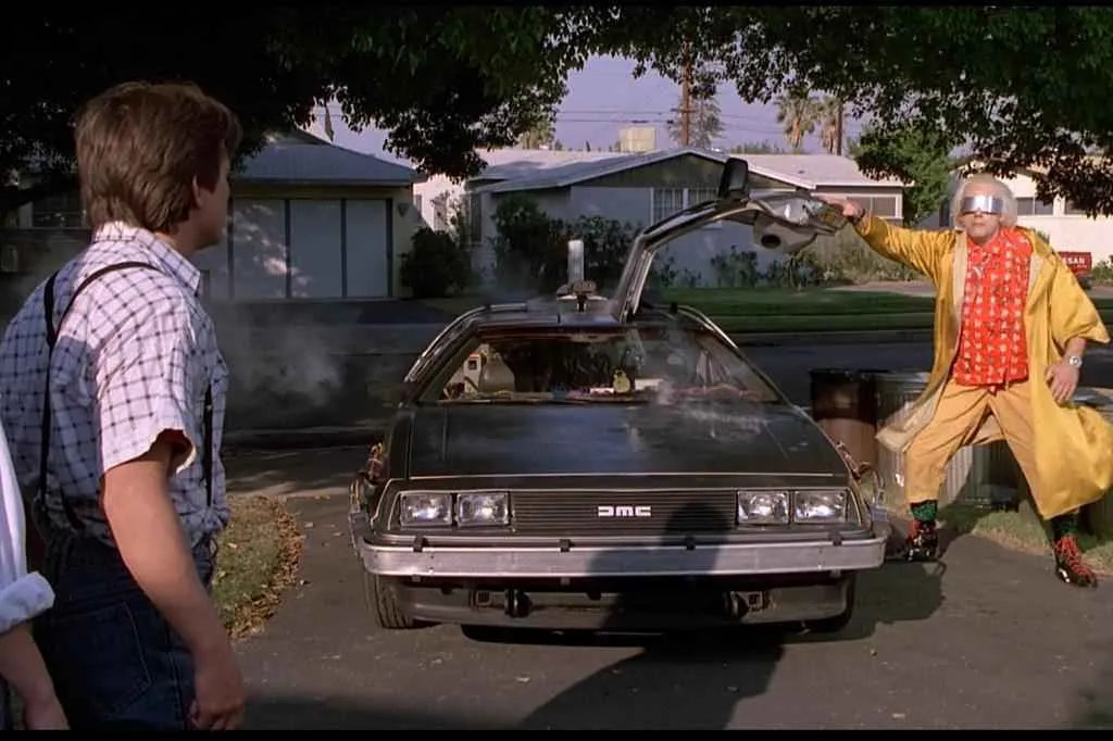 DMC DeLorean "Regreso al Futuro" (1872 piezas) 🚗